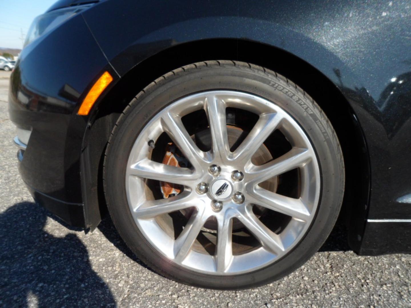 2014 BLACK /BLACK Lincoln MKZ (3LN6L2G9XER) , AUTOMATIC transmission, located at 2812 White Horse Road, Greenville, SC, 29611, (864) 269-1711, 34.808655, -82.434776 - Photo#6